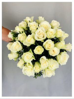 Bouquet rond - roses blanches Bouquet rond - roses blanches