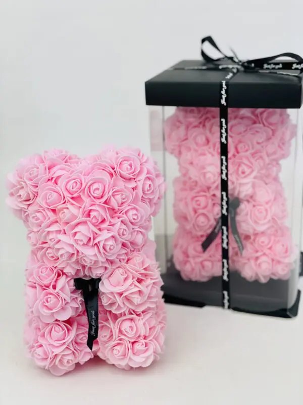 O ROSE + BOITE Ourson fleurs de mousse Rose